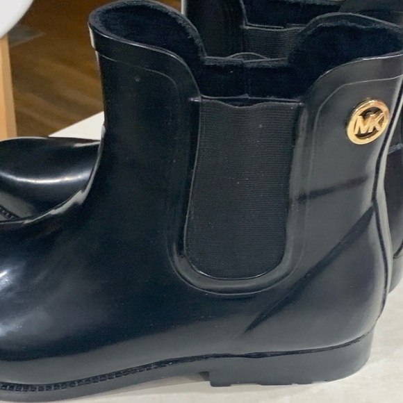 MK boots - Picture 1 of 4